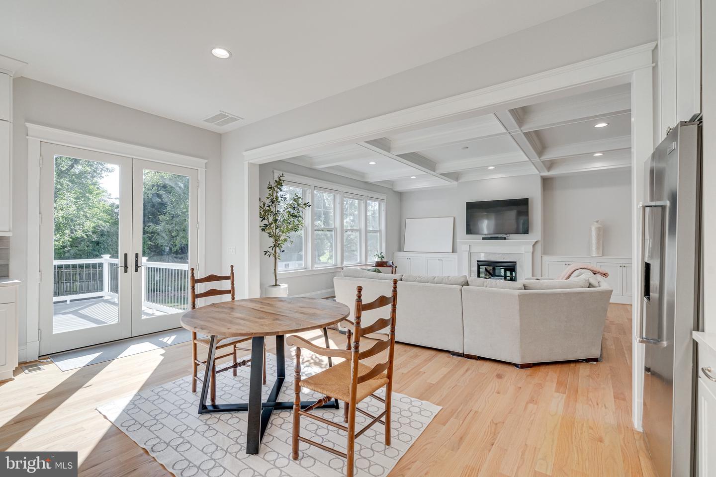 6501 DIVINE ST, MCLEAN, Virginia 22101, 7 Bedrooms Bedrooms, ,6 BathroomsBathrooms,Residential,For sale,6501 DIVINE ST,VAFX2291706 MLS # VAFX2291706