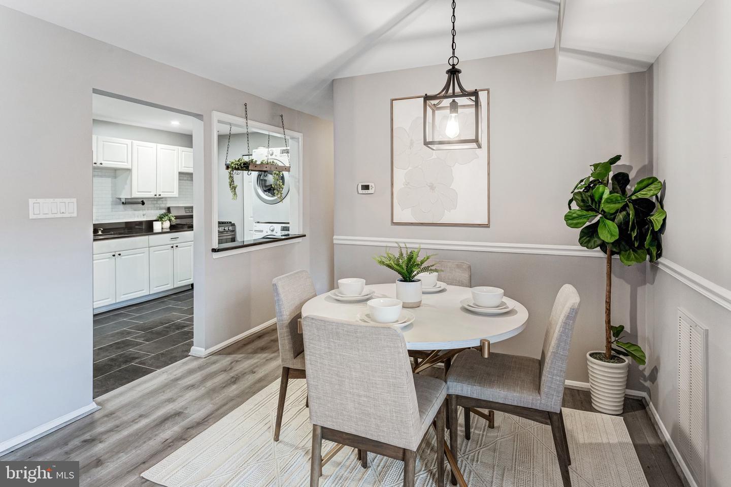 12715 GORDON BLVD #109, WOODBRIDGE, Virginia 22192, 2 Bedrooms Bedrooms, ,2 BathroomsBathrooms,Residential,For sale,12715 GORDON BLVD #109,VAPW2112796 MLS # VAPW2112796