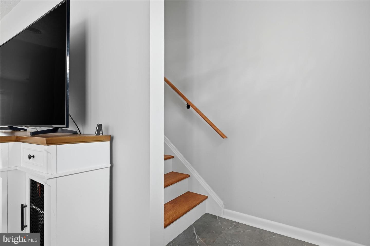 601 CARROLL DR, STEPHENS CITY, Virginia 22655, 3 Bedrooms Bedrooms, ,1 BathroomBathrooms,Residential,For sale,601 CARROLL DR,VAFV2039712 MLS # VAFV2039712