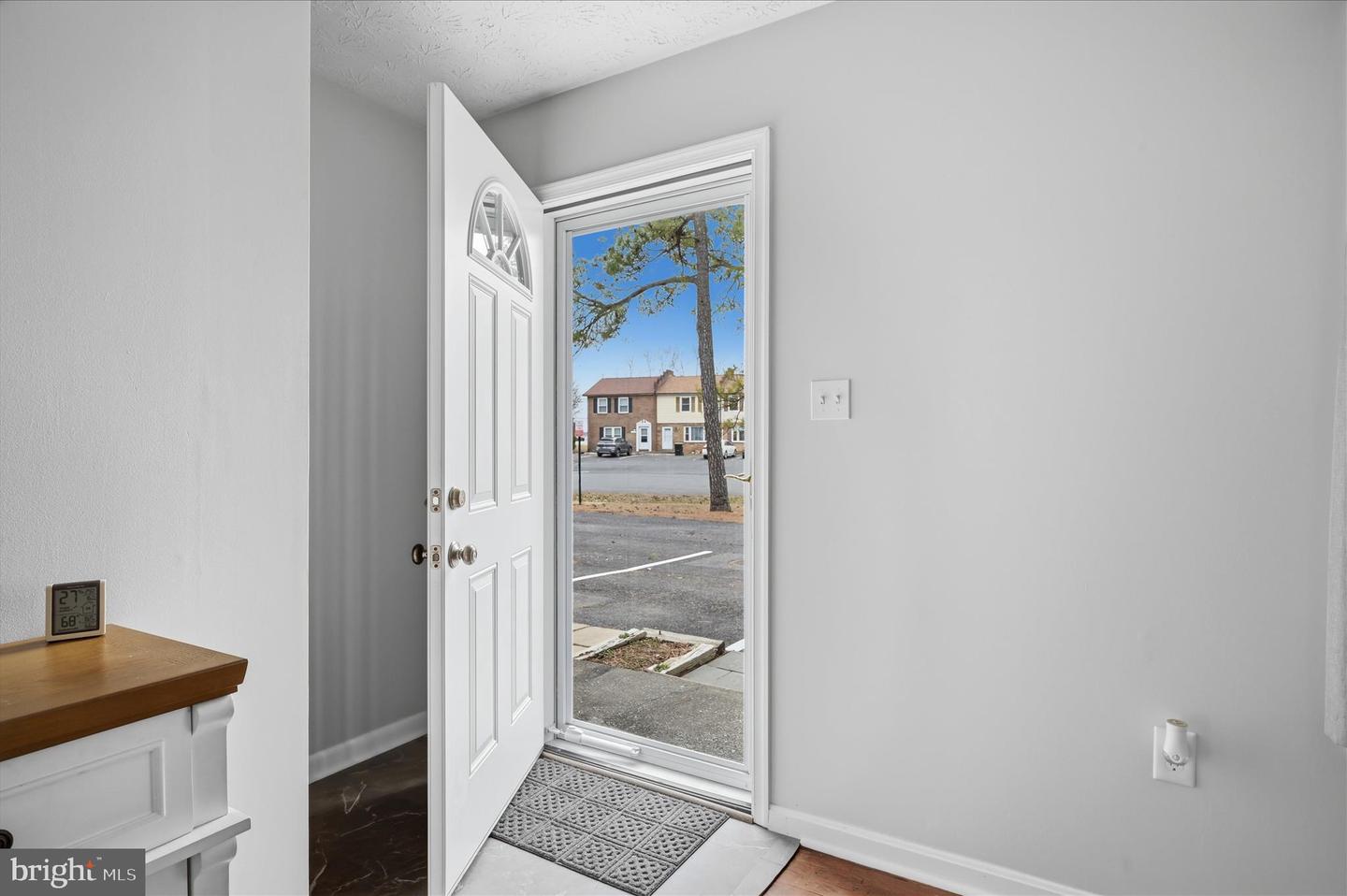 601 CARROLL DR, STEPHENS CITY, Virginia 22655, 3 Bedrooms Bedrooms, ,1 BathroomBathrooms,Residential,For sale,601 CARROLL DR,VAFV2039712 MLS # VAFV2039712