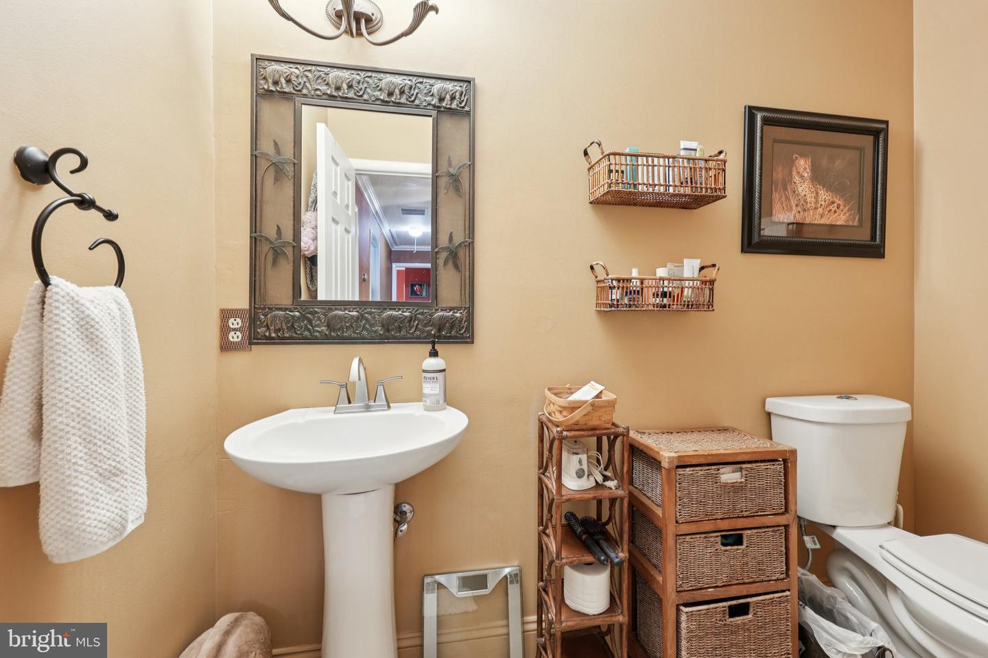 28 PIEDMONT ST, WARRENTON, Virginia 20186, 4 Bedrooms Bedrooms, ,3 BathroomsBathrooms,Residential,For sale,28 PIEDMONT ST,VAFQ2020632 MLS # VAFQ2020632