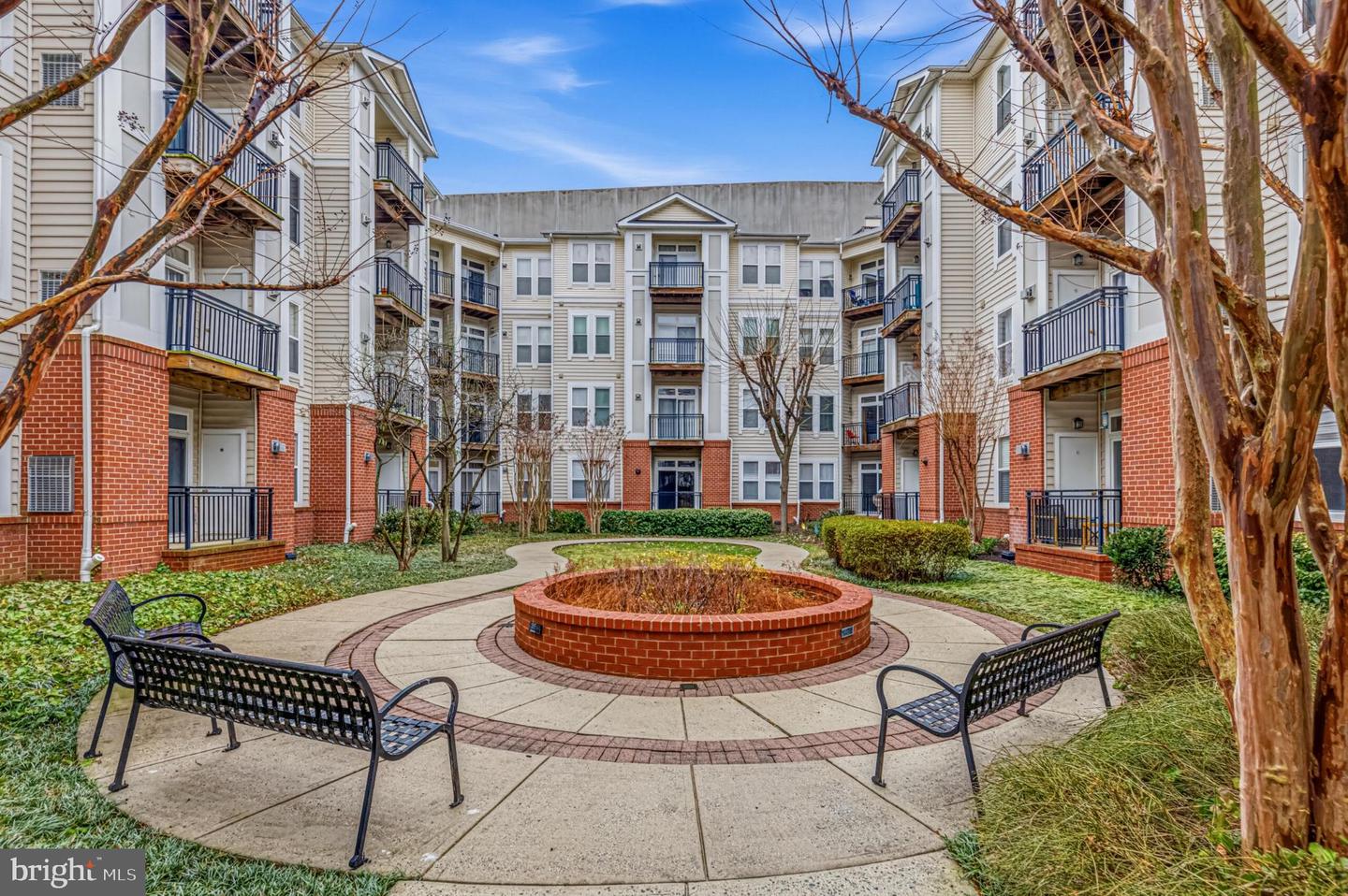 2665 PROSPERITY AVE #104, FAIRFAX, Virginia 22031, 1 Bedroom Bedrooms, 6 Rooms Rooms,1 BathroomBathrooms,Residential,For sale,2665 PROSPERITY AVE #104,VAFX2291830 MLS # VAFX2291830