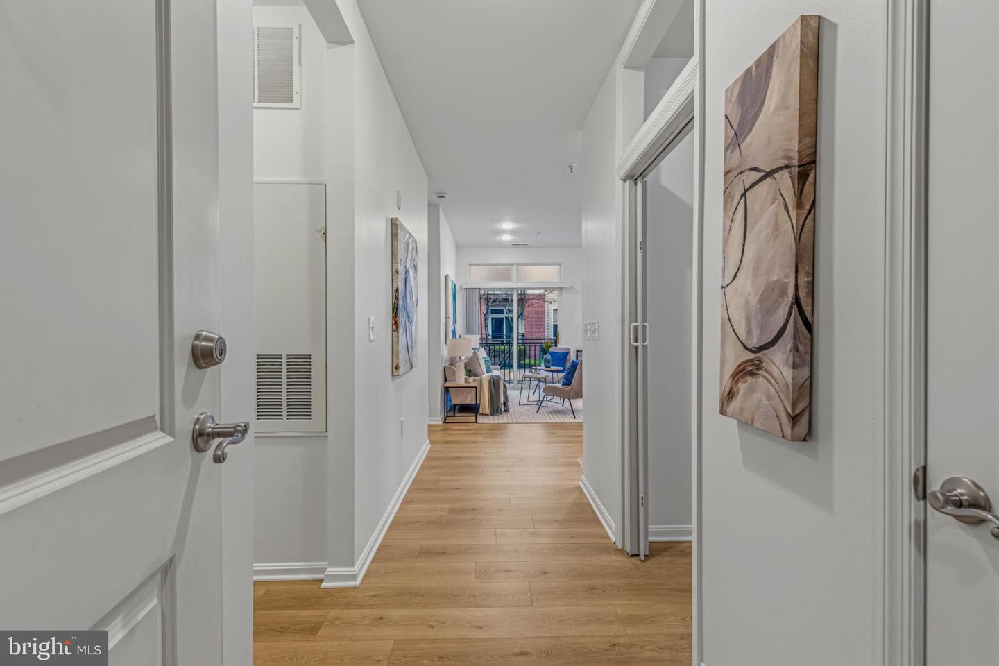 2665 PROSPERITY AVE #104, FAIRFAX, Virginia 22031, 1 Bedroom Bedrooms, 6 Rooms Rooms,1 BathroomBathrooms,Residential,For sale,2665 PROSPERITY AVE #104,VAFX2291830 MLS # VAFX2291830