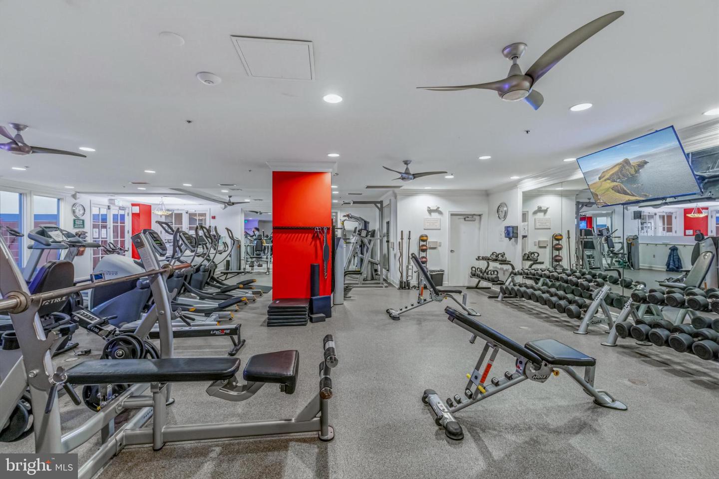 2665 PROSPERITY AVE #104, FAIRFAX, Virginia 22031, 1 Bedroom Bedrooms, 6 Rooms Rooms,1 BathroomBathrooms,Residential,For sale,2665 PROSPERITY AVE #104,VAFX2291830 MLS # VAFX2291830