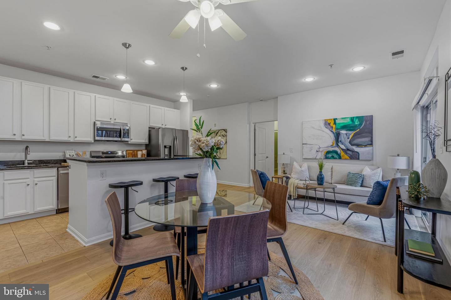 2665 PROSPERITY AVE #104, FAIRFAX, Virginia 22031, 1 Bedroom Bedrooms, 6 Rooms Rooms,1 BathroomBathrooms,Residential,For sale,2665 PROSPERITY AVE #104,VAFX2291830 MLS # VAFX2291830