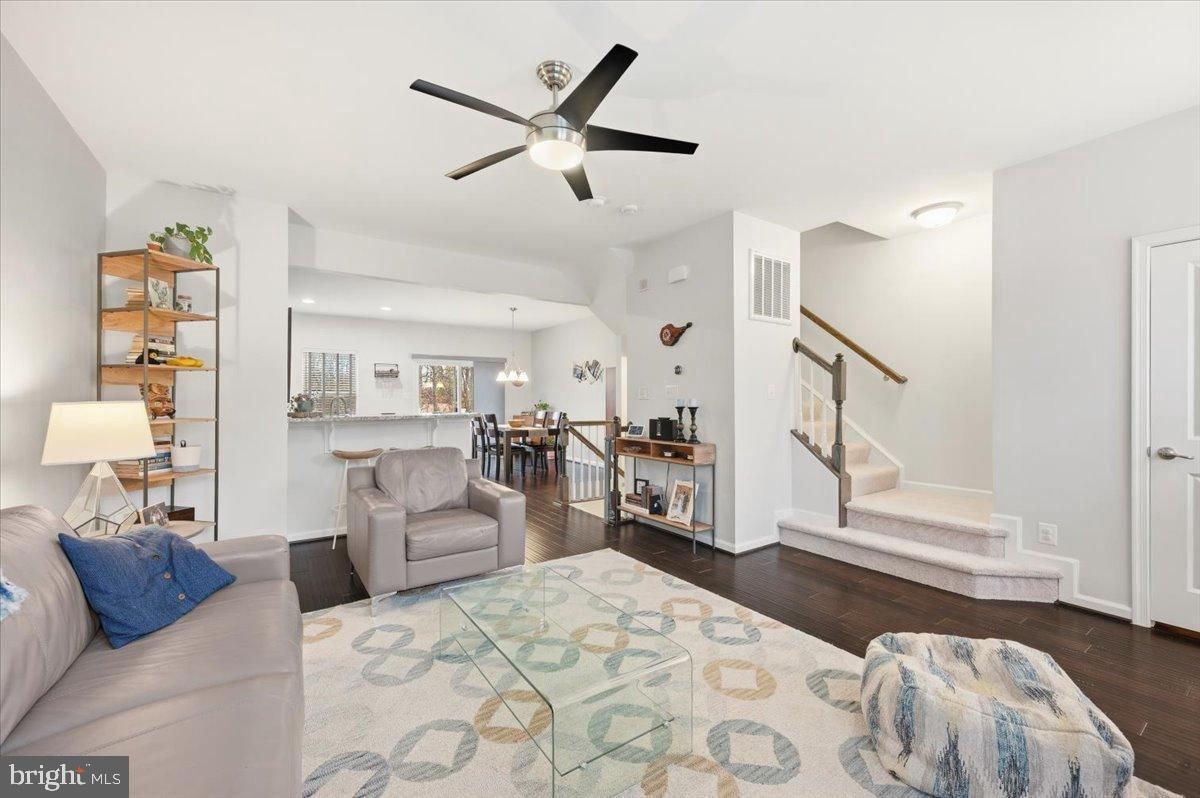 22855 LACEY OAK TER, STERLING, Virginia 20166, 3 Bedrooms Bedrooms, 12 Rooms Rooms,2 BathroomsBathrooms,Residential,For sale,22855 LACEY OAK TER,VALO2116286 MLS # VALO2116286