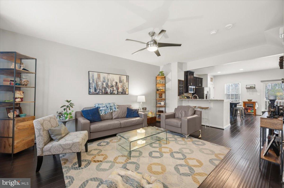 22855 LACEY OAK TER, STERLING, Virginia 20166, 3 Bedrooms Bedrooms, 12 Rooms Rooms,2 BathroomsBathrooms,Residential,For sale,22855 LACEY OAK TER,VALO2116286 MLS # VALO2116286