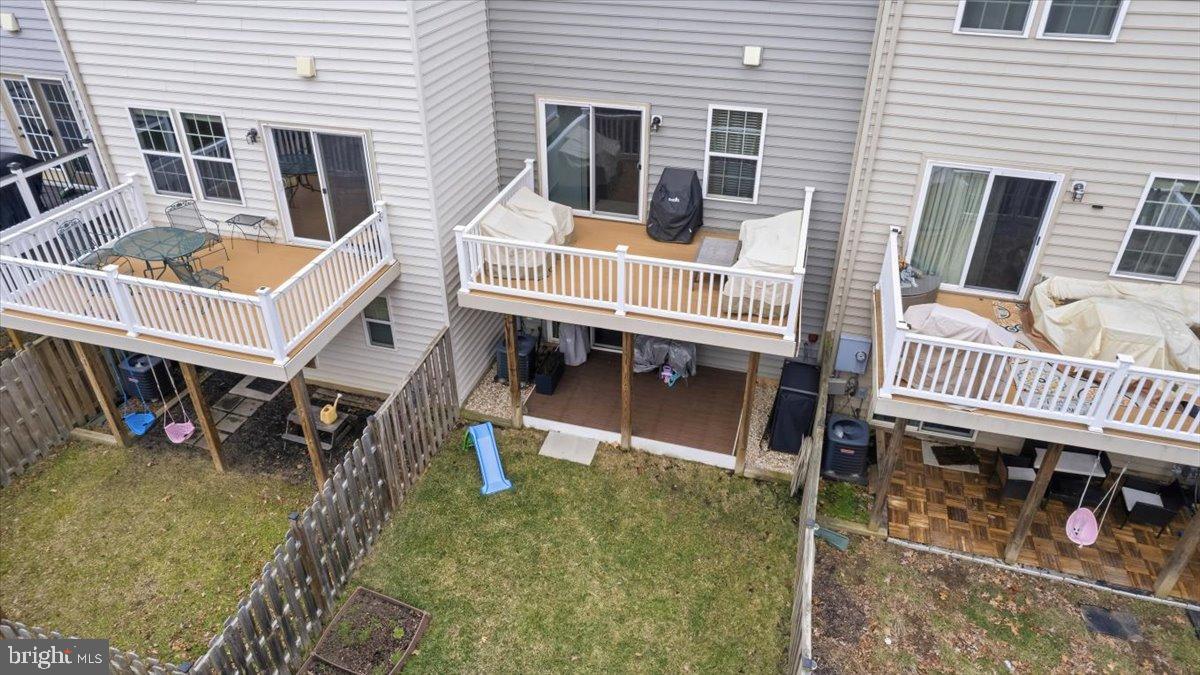 22855 LACEY OAK TER, STERLING, Virginia 20166, 3 Bedrooms Bedrooms, 12 Rooms Rooms,2 BathroomsBathrooms,Residential,For sale,22855 LACEY OAK TER,VALO2116286 MLS # VALO2116286