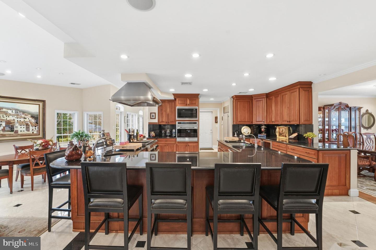 304 CHESAPEAKE DR, GREAT FALLS, Virginia 22066, 5 Bedrooms Bedrooms, ,5 BathroomsBathrooms,Residential,For sale,304 CHESAPEAKE DR,VAFX2291910 MLS # VAFX2291910