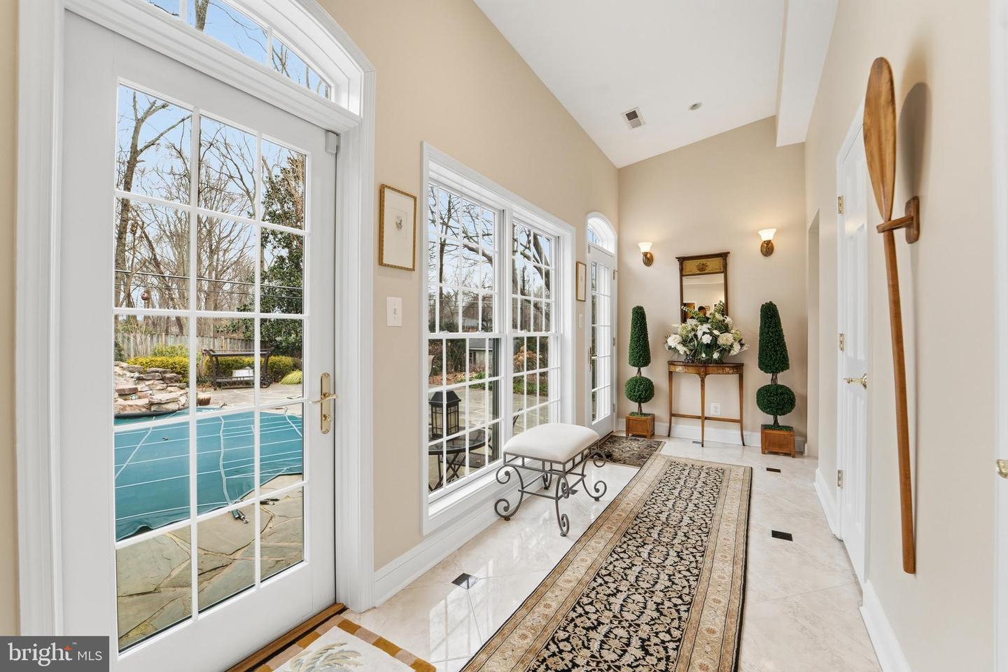 304 CHESAPEAKE DR, GREAT FALLS, Virginia 22066, 5 Bedrooms Bedrooms, ,5 BathroomsBathrooms,Residential,For sale,304 CHESAPEAKE DR,VAFX2291910 MLS # VAFX2291910