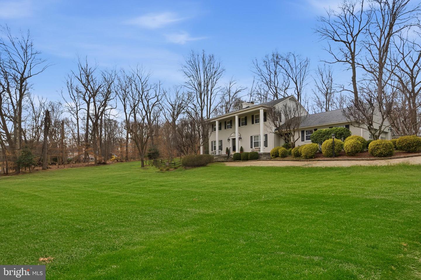 304 CHESAPEAKE DR, GREAT FALLS, Virginia 22066, 5 Bedrooms Bedrooms, ,5 BathroomsBathrooms,Residential,For sale,304 CHESAPEAKE DR,VAFX2291910 MLS # VAFX2291910