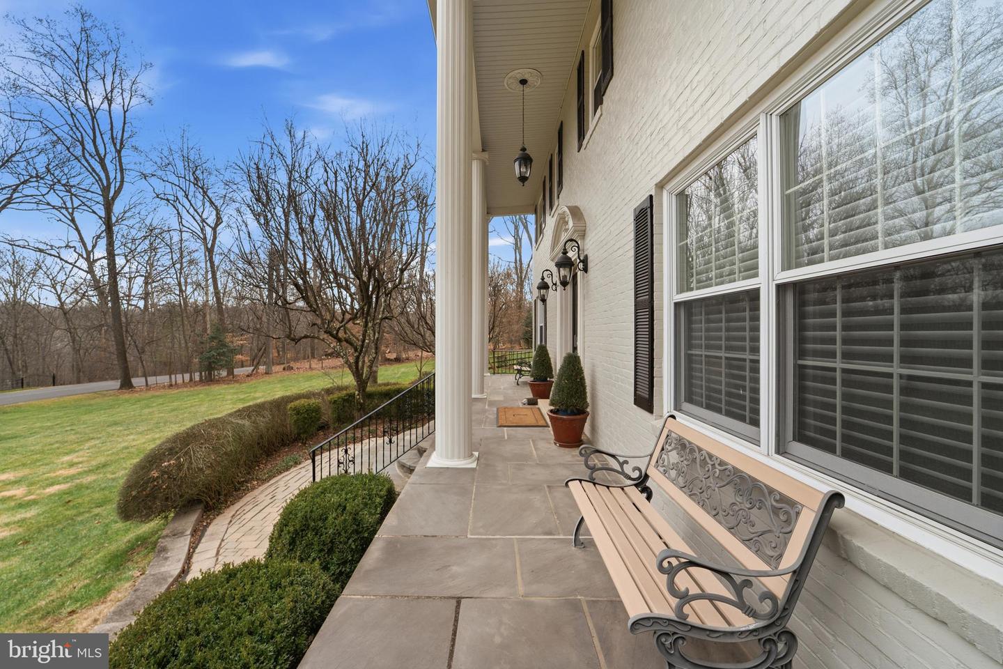 304 CHESAPEAKE DR, GREAT FALLS, Virginia 22066, 5 Bedrooms Bedrooms, ,5 BathroomsBathrooms,Residential,For sale,304 CHESAPEAKE DR,VAFX2291910 MLS # VAFX2291910