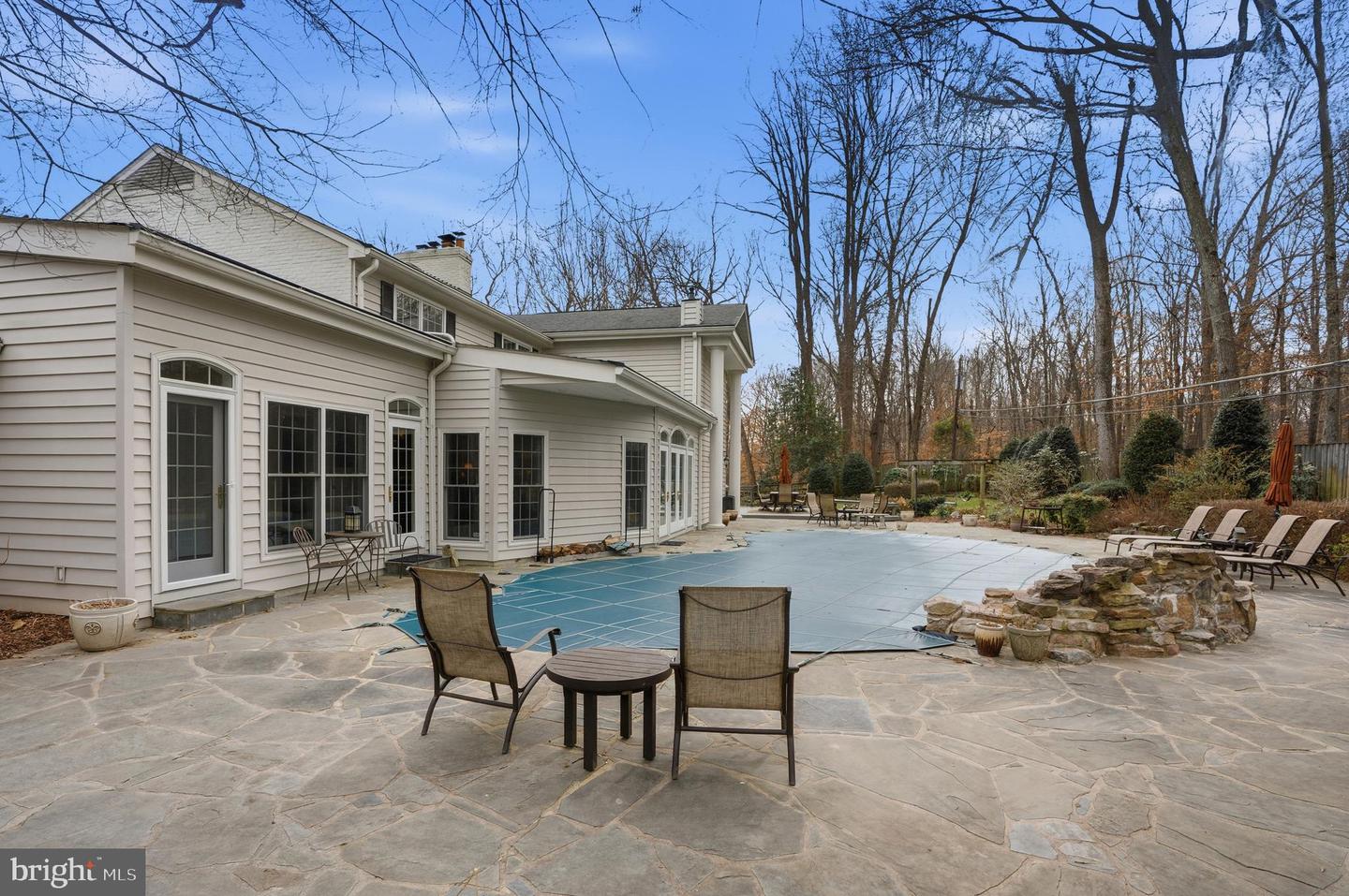 304 CHESAPEAKE DR, GREAT FALLS, Virginia 22066, 5 Bedrooms Bedrooms, ,5 BathroomsBathrooms,Residential,For sale,304 CHESAPEAKE DR,VAFX2291910 MLS # VAFX2291910