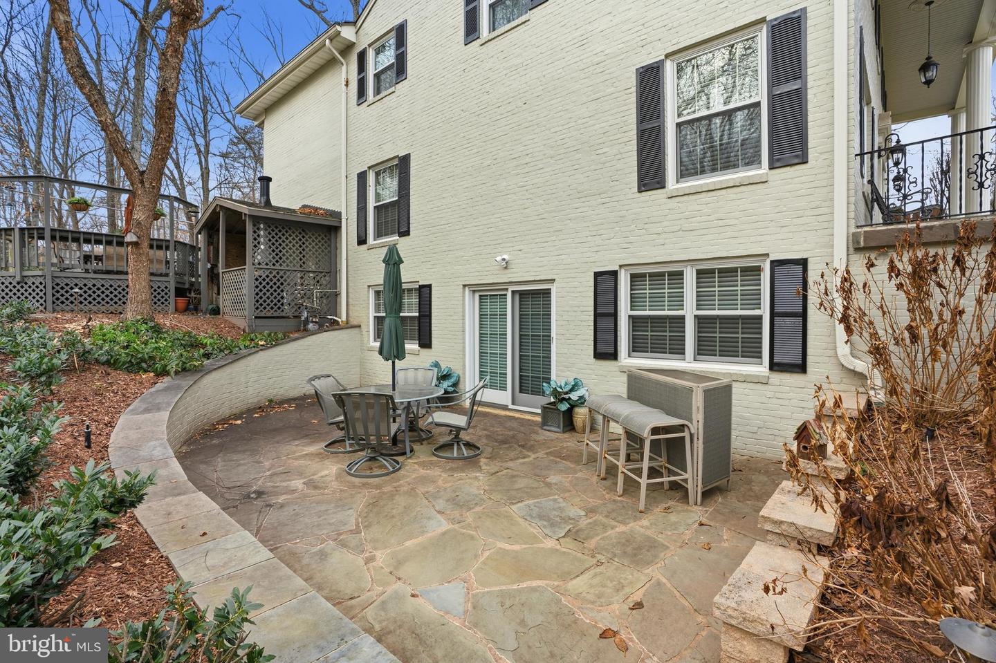 304 CHESAPEAKE DR, GREAT FALLS, Virginia 22066, 5 Bedrooms Bedrooms, ,5 BathroomsBathrooms,Residential,For sale,304 CHESAPEAKE DR,VAFX2291910 MLS # VAFX2291910