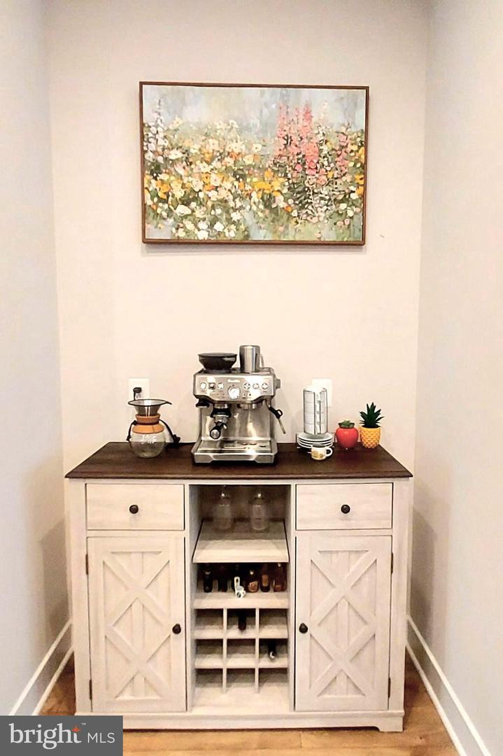 2433 LIBERTY LOOP, HERNDON, Virginia 20171, 3 Bedrooms Bedrooms, ,2 BathroomsBathrooms,Residential,For sale,2433 LIBERTY LOOP,VAFX2291912 MLS # VAFX2291912