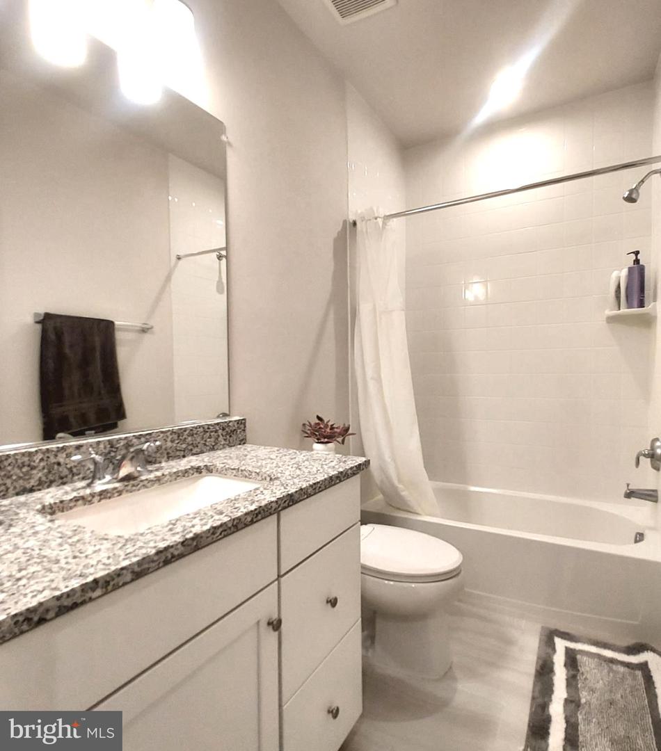 2433 LIBERTY LOOP, HERNDON, Virginia 20171, 3 Bedrooms Bedrooms, ,2 BathroomsBathrooms,Residential,For sale,2433 LIBERTY LOOP,VAFX2291912 MLS # VAFX2291912