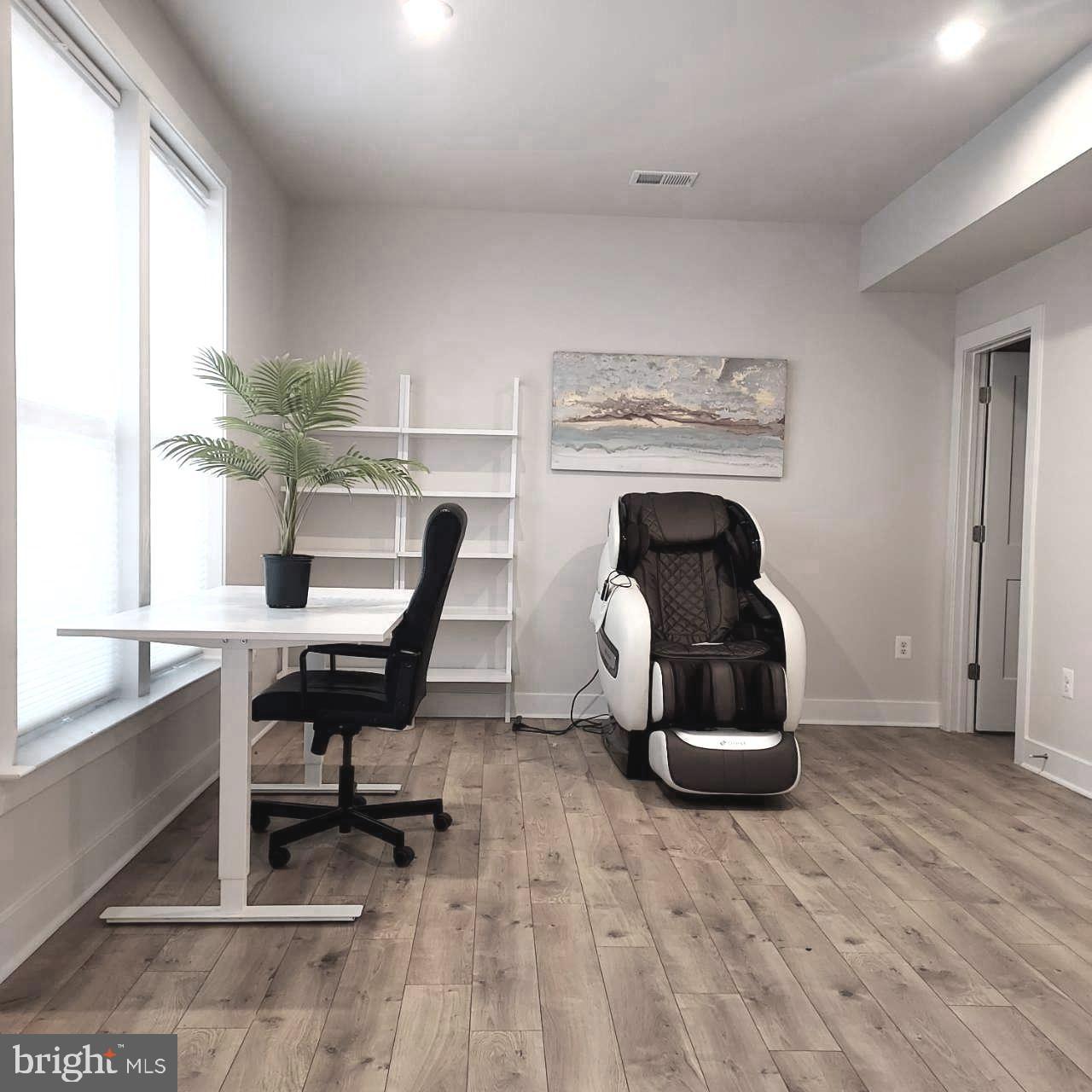 2433 LIBERTY LOOP, HERNDON, Virginia 20171, 3 Bedrooms Bedrooms, ,2 BathroomsBathrooms,Residential,For sale,2433 LIBERTY LOOP,VAFX2291912 MLS # VAFX2291912