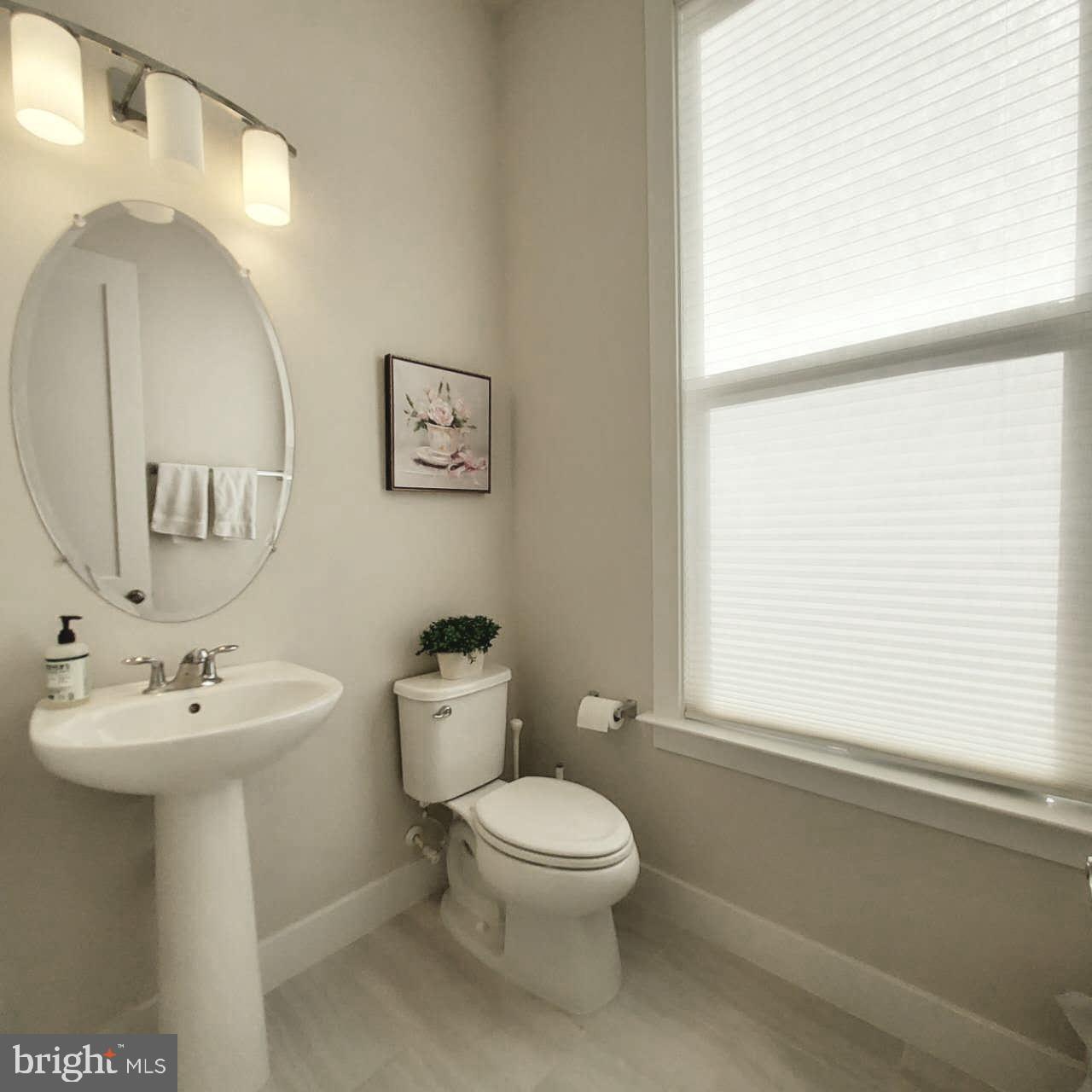 2433 LIBERTY LOOP, HERNDON, Virginia 20171, 3 Bedrooms Bedrooms, ,2 BathroomsBathrooms,Residential,For sale,2433 LIBERTY LOOP,VAFX2291912 MLS # VAFX2291912