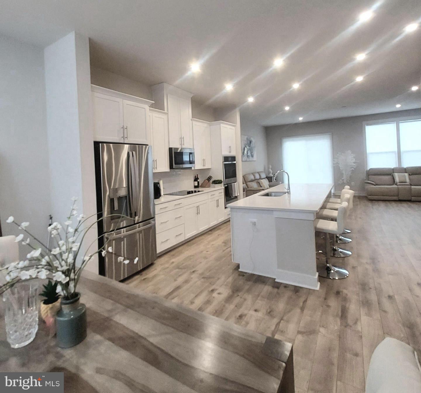 2433 LIBERTY LOOP, HERNDON, Virginia 20171, 3 Bedrooms Bedrooms, ,2 BathroomsBathrooms,Residential,For sale,2433 LIBERTY LOOP,VAFX2291912 MLS # VAFX2291912