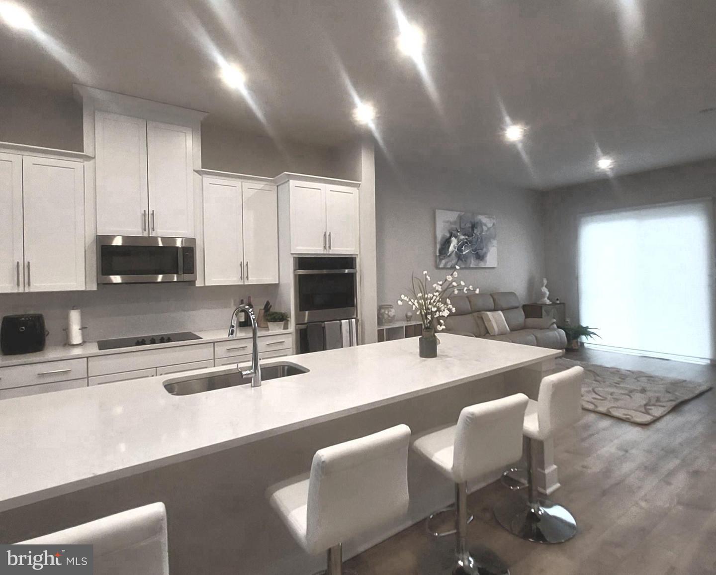 2433 LIBERTY LOOP, HERNDON, Virginia 20171, 3 Bedrooms Bedrooms, ,2 BathroomsBathrooms,Residential,For sale,2433 LIBERTY LOOP,VAFX2291912 MLS # VAFX2291912