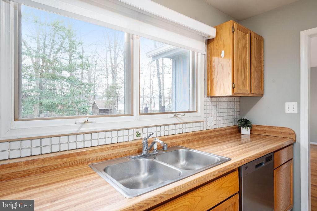 3915 DORAN RD, FREDERICKSBURG, Virginia 22407, 3 Bedrooms Bedrooms, ,2 BathroomsBathrooms,Residential,For sale,3915 DORAN RD,VASP2039408 MLS # VASP2039408