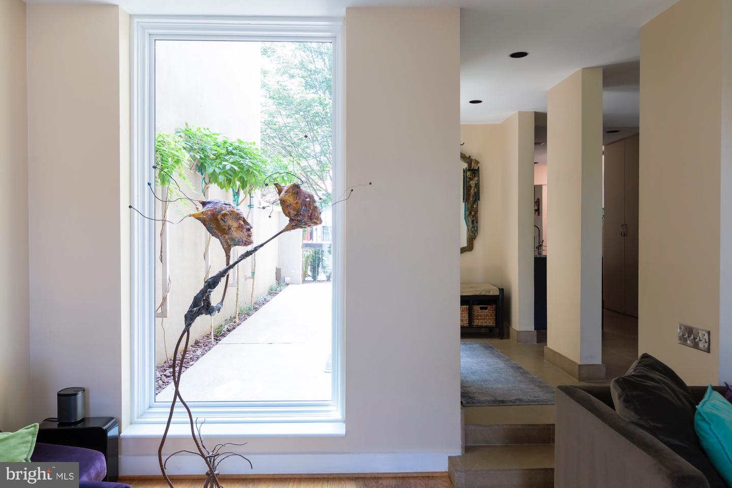 524 6TH ST SE, WASHINGTON, District Of Columbia 20003, 3 Bedrooms Bedrooms, 6 Rooms Rooms,2 BathroomsBathrooms,Residential,For sale,524 6TH ST SE,DCDC2247048 MLS # DCDC2247048