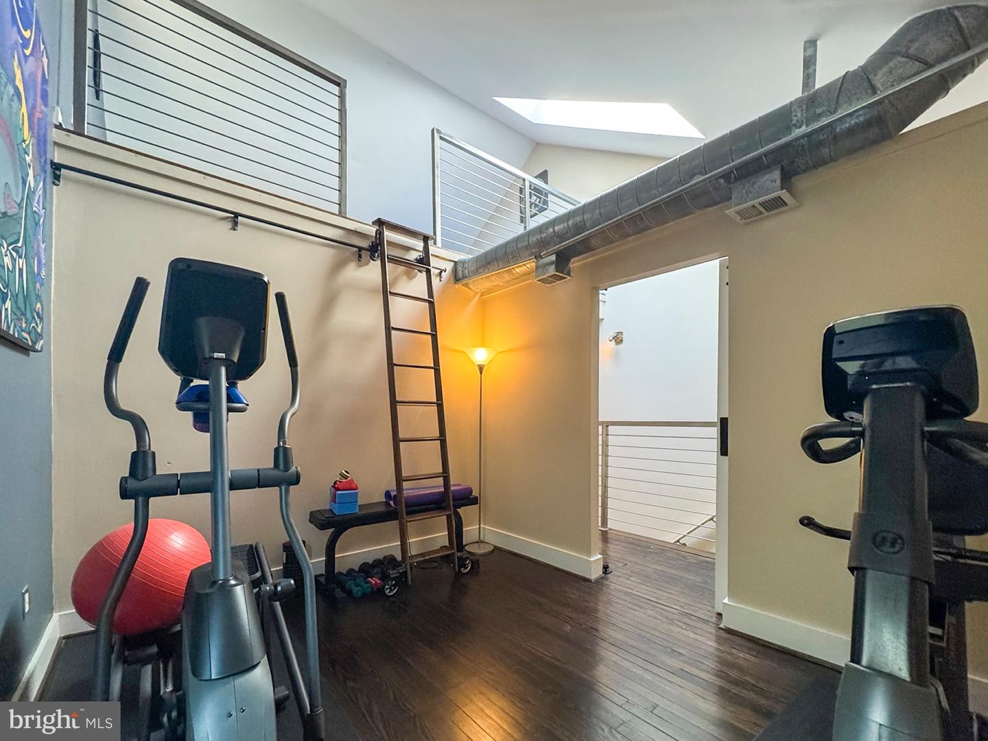 524 6TH ST SE, WASHINGTON, District Of Columbia 20003, 3 Bedrooms Bedrooms, 6 Rooms Rooms,2 BathroomsBathrooms,Residential,For sale,524 6TH ST SE,DCDC2247048 MLS # DCDC2247048