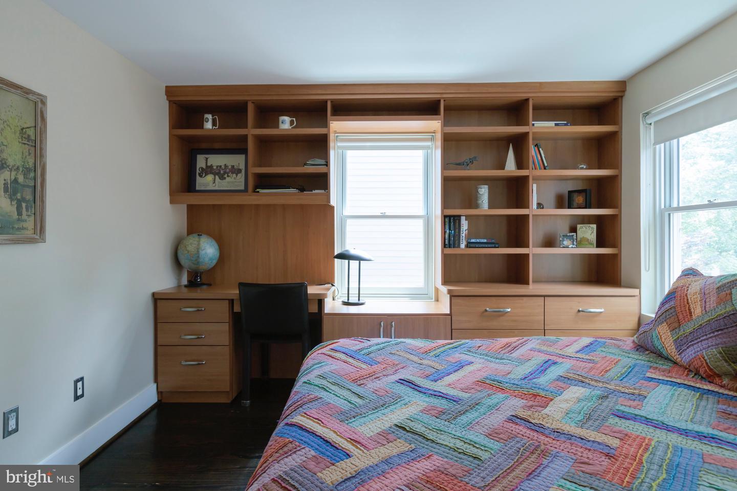 524 6TH ST SE, WASHINGTON, District Of Columbia 20003, 3 Bedrooms Bedrooms, 6 Rooms Rooms,2 BathroomsBathrooms,Residential,For sale,524 6TH ST SE,DCDC2247048 MLS # DCDC2247048