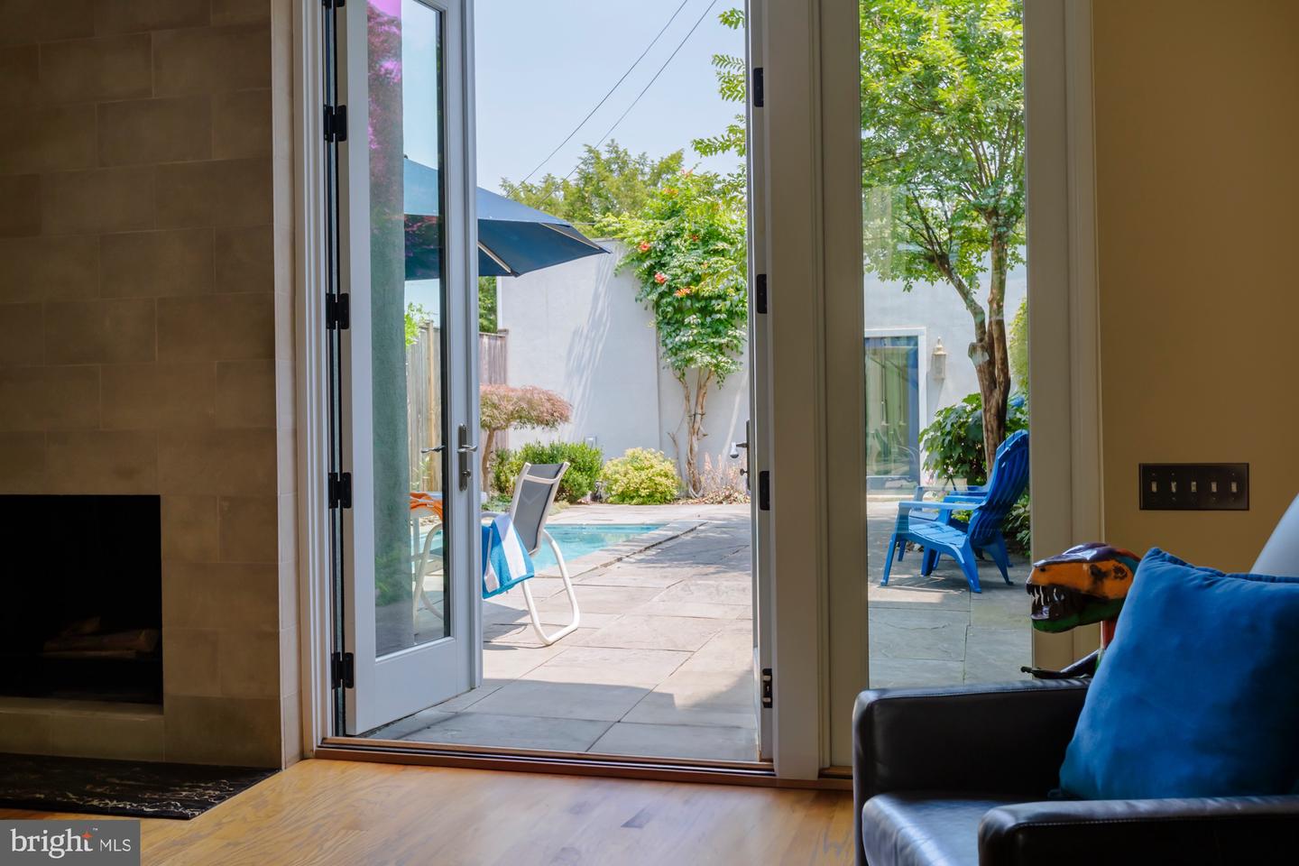 524 6TH ST SE, WASHINGTON, District Of Columbia 20003, 3 Bedrooms Bedrooms, 6 Rooms Rooms,2 BathroomsBathrooms,Residential,For sale,524 6TH ST SE,DCDC2247048 MLS # DCDC2247048