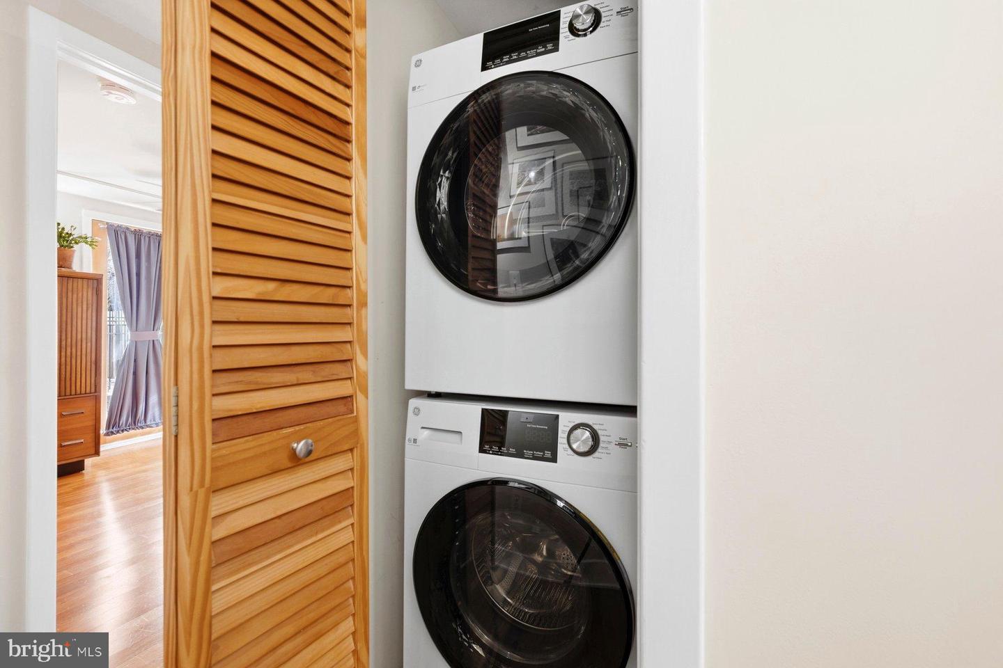 610 JEFFERSON ST NW #B1, WASHINGTON, District Of Columbia 20011, 3 Bedrooms Bedrooms, 5 Rooms Rooms,2 BathroomsBathrooms,Residential,For sale,610 JEFFERSON ST NW #B1,DCDC2247066 MLS # DCDC2247066