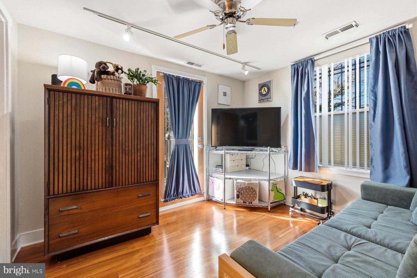 610 JEFFERSON ST NW #B1, WASHINGTON, District Of Columbia 20011, 3 Bedrooms Bedrooms, 5 Rooms Rooms,2 BathroomsBathrooms,Residential,For sale,610 JEFFERSON ST NW #B1,DCDC2247066 MLS # DCDC2247066