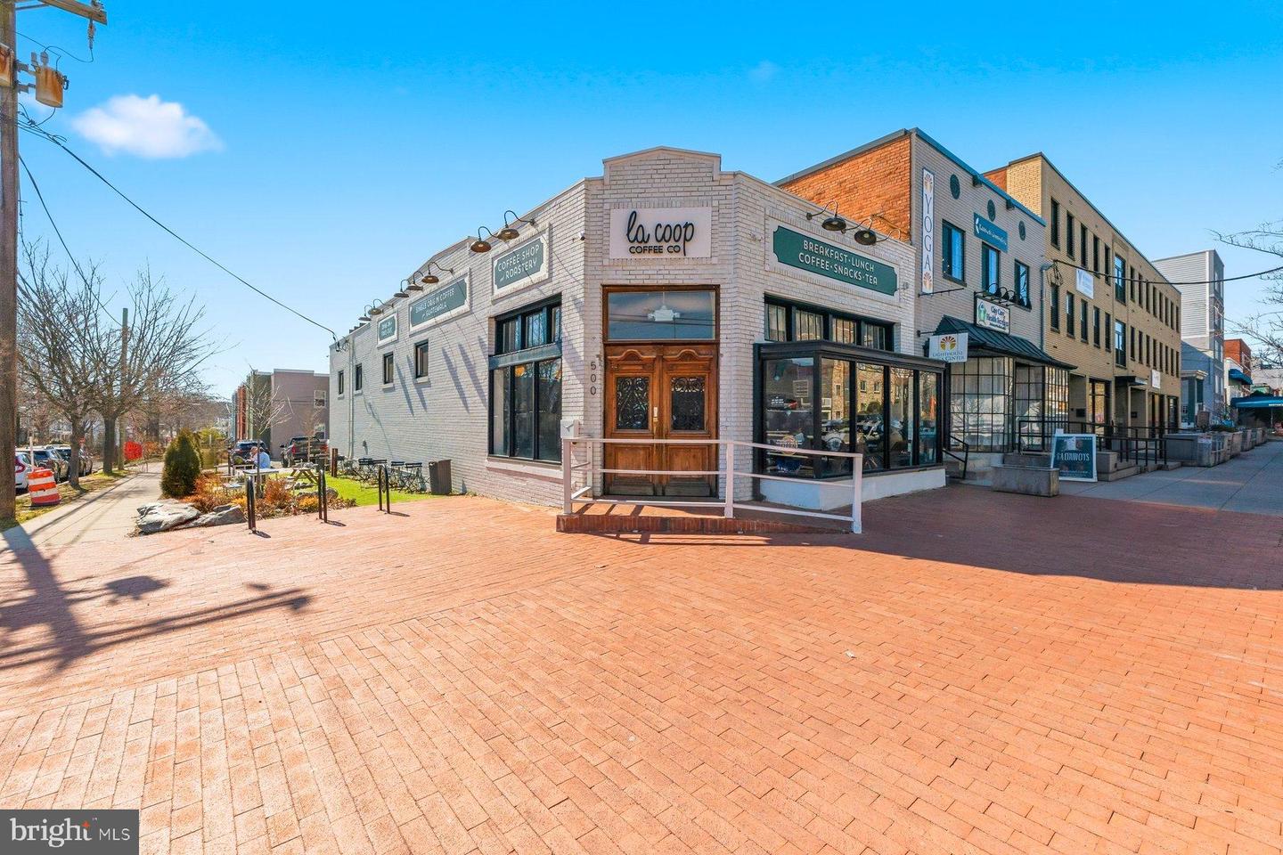 610 JEFFERSON ST NW #B1, WASHINGTON, District Of Columbia 20011, 3 Bedrooms Bedrooms, 5 Rooms Rooms,2 BathroomsBathrooms,Residential,For sale,610 JEFFERSON ST NW #B1,DCDC2247066 MLS # DCDC2247066