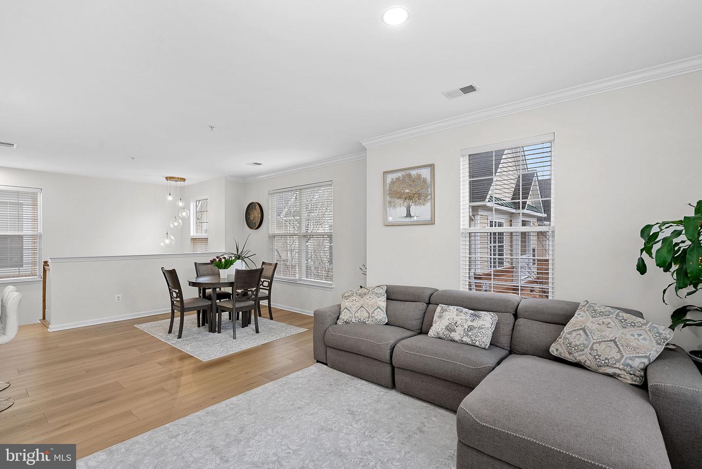 43890 HICKORY CORNER TER #111, ASHBURN, Virginia 20147, 2 Bedrooms Bedrooms, ,2 BathroomsBathrooms,Residential,For sale,43890 HICKORY CORNER TER #111,VALO2116376 MLS # VALO2116376