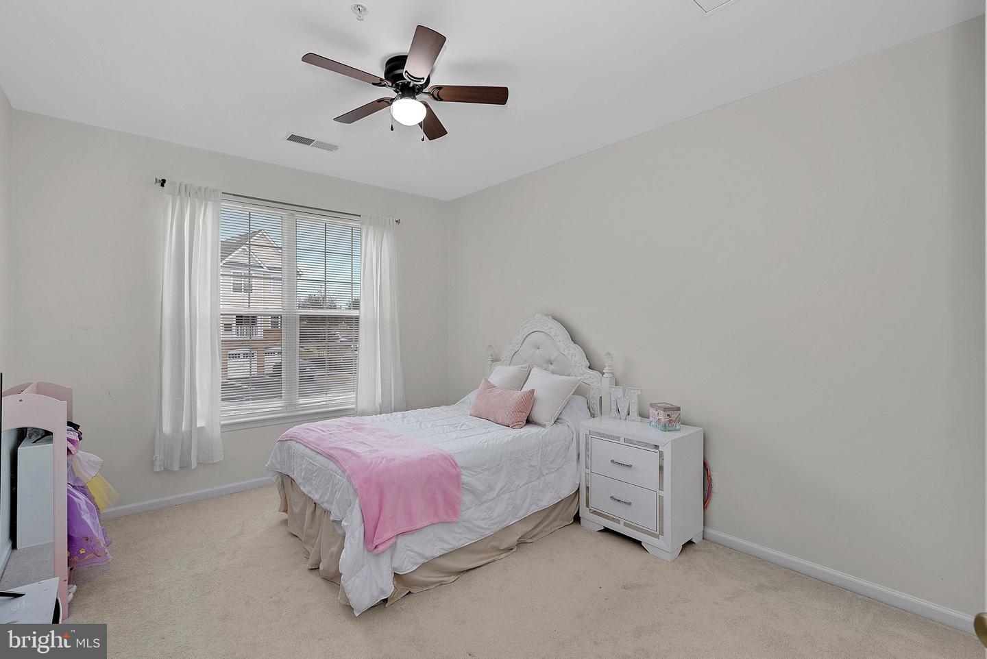 43890 HICKORY CORNER TER #111, ASHBURN, Virginia 20147, 2 Bedrooms Bedrooms, ,2 BathroomsBathrooms,Residential,For sale,43890 HICKORY CORNER TER #111,VALO2116376 MLS # VALO2116376