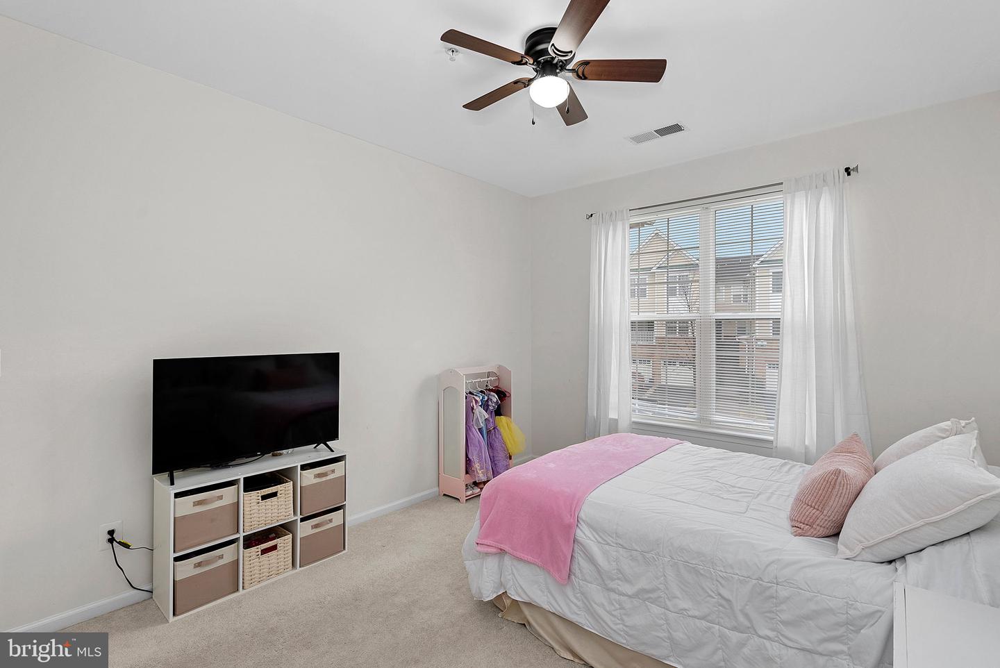 43890 HICKORY CORNER TER #111, ASHBURN, Virginia 20147, 2 Bedrooms Bedrooms, ,2 BathroomsBathrooms,Residential,For sale,43890 HICKORY CORNER TER #111,VALO2116376 MLS # VALO2116376