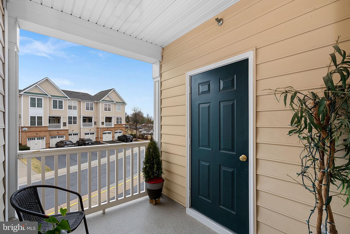 43890 HICKORY CORNER TER #111, ASHBURN, Virginia 20147, 2 Bedrooms Bedrooms, ,2 BathroomsBathrooms,Residential,For sale,43890 HICKORY CORNER TER #111,VALO2116376 MLS # VALO2116376
