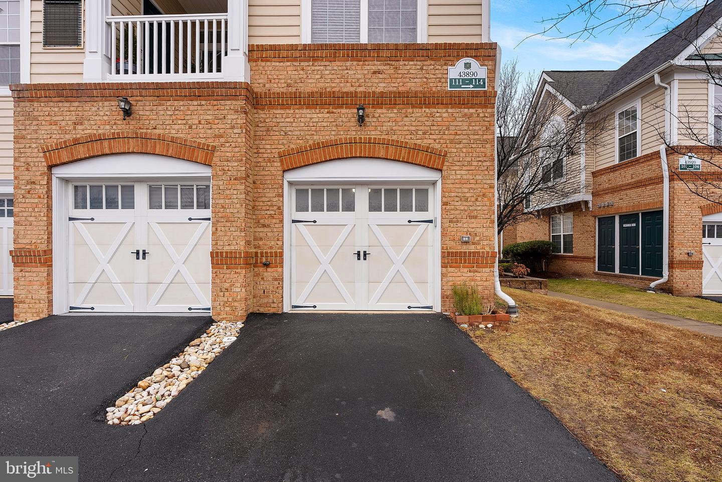 43890 HICKORY CORNER TER #111, ASHBURN, Virginia 20147, 2 Bedrooms Bedrooms, ,2 BathroomsBathrooms,Residential,For sale,43890 HICKORY CORNER TER #111,VALO2116376 MLS # VALO2116376