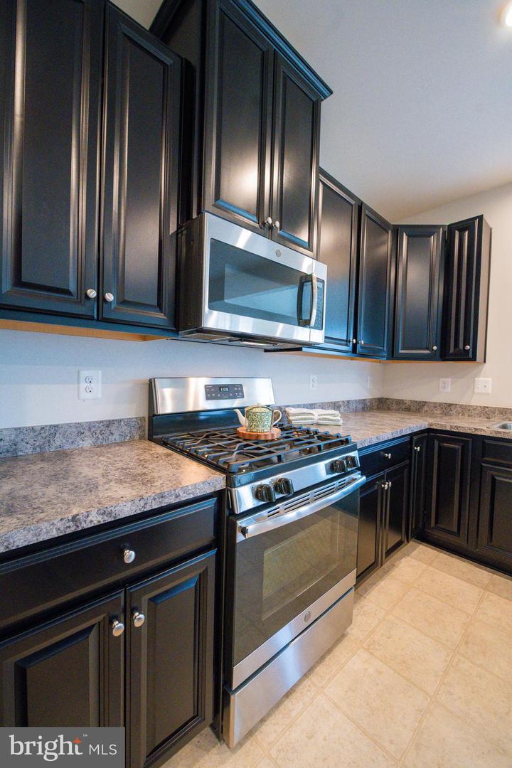 14217 BELLE AVE, CULPEPER, Virginia 22701, 4 Bedrooms Bedrooms, 8 Rooms Rooms,3 BathroomsBathrooms,Residential,For sale,14217 BELLE AVE,VACU2012728 MLS # VACU2012728