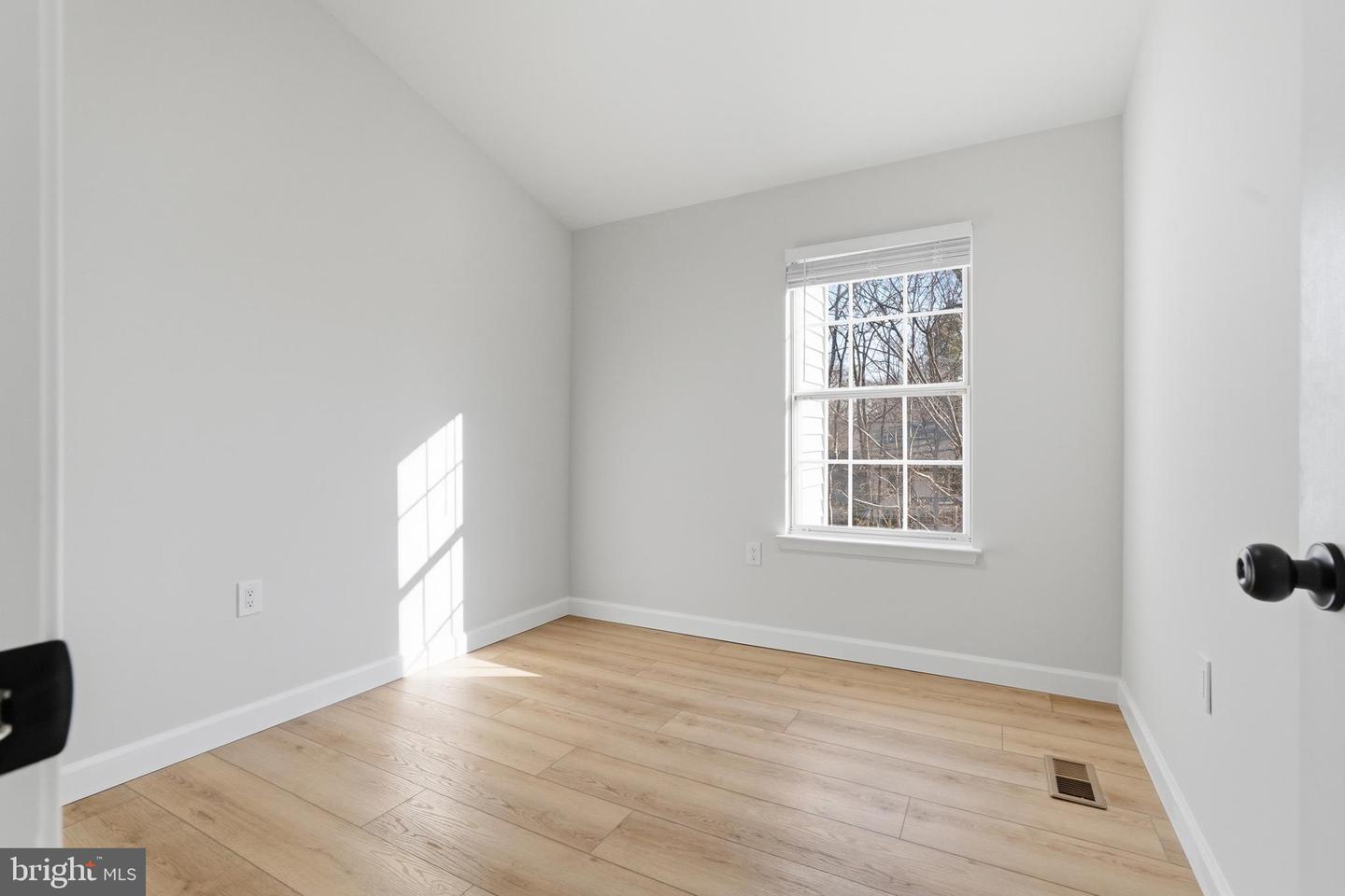 15327 INLET PL, DUMFRIES, Virginia 22025, 3 Bedrooms Bedrooms, ,3 BathroomsBathrooms,Residential,For sale,15327 INLET PL,VAPW2112988 MLS # VAPW2112988