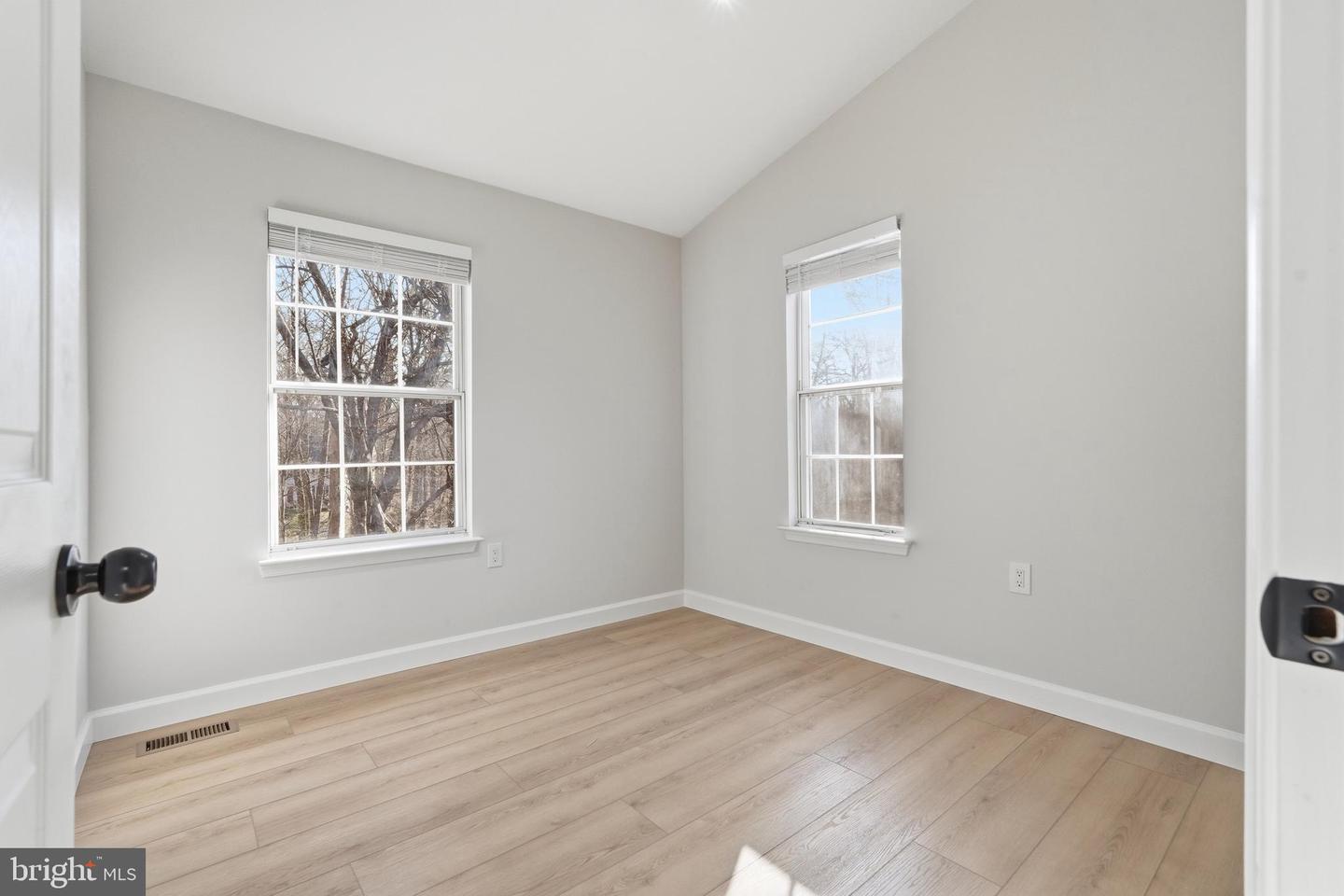 15327 INLET PL, DUMFRIES, Virginia 22025, 3 Bedrooms Bedrooms, ,3 BathroomsBathrooms,Residential,For sale,15327 INLET PL,VAPW2112988 MLS # VAPW2112988