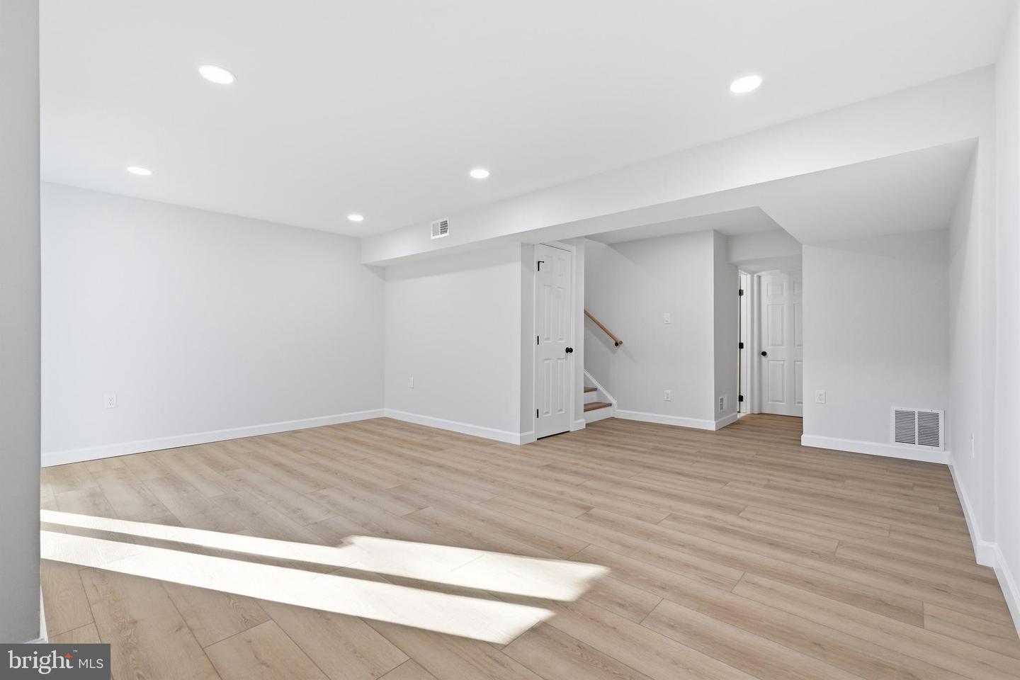 15327 INLET PL, DUMFRIES, Virginia 22025, 3 Bedrooms Bedrooms, ,3 BathroomsBathrooms,Residential,For sale,15327 INLET PL,VAPW2112988 MLS # VAPW2112988