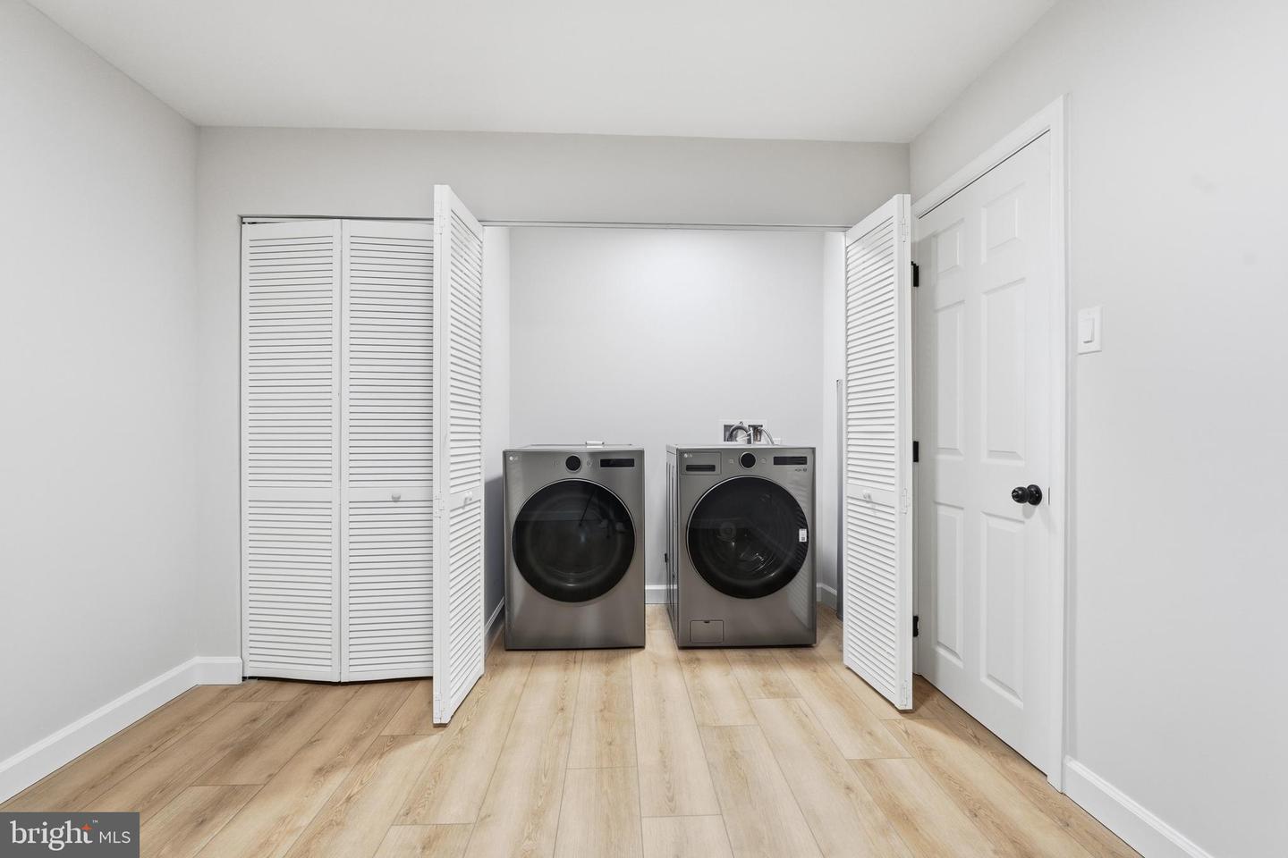 15327 INLET PL, DUMFRIES, Virginia 22025, 3 Bedrooms Bedrooms, ,3 BathroomsBathrooms,Residential,For sale,15327 INLET PL,VAPW2112988 MLS # VAPW2112988