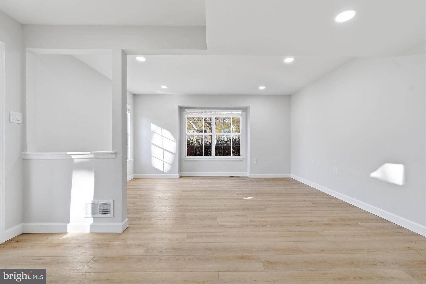 15327 INLET PL, DUMFRIES, Virginia 22025, 3 Bedrooms Bedrooms, ,3 BathroomsBathrooms,Residential,For sale,15327 INLET PL,VAPW2112988 MLS # VAPW2112988