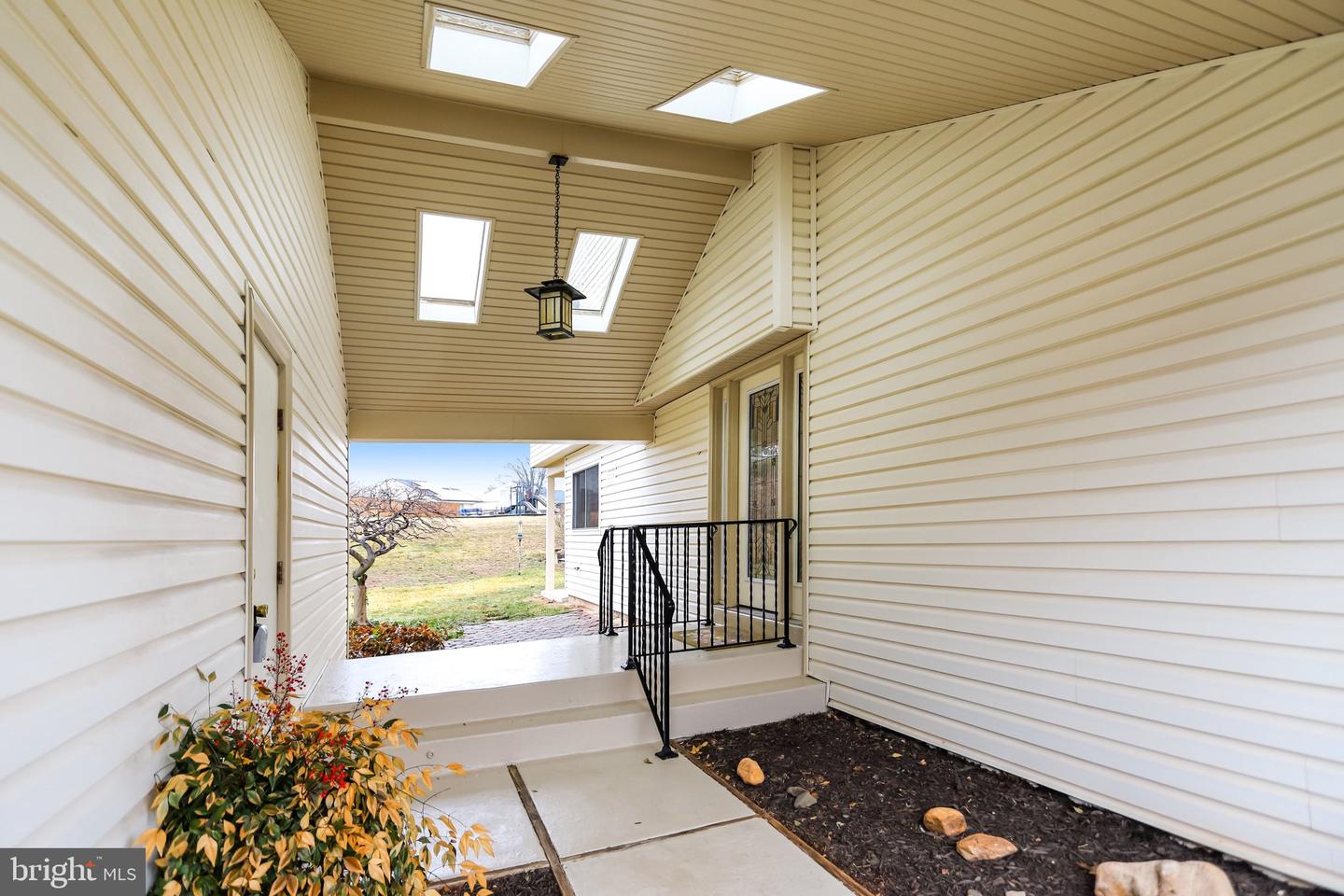 9 WRIGHTWOOD PL, STERLING, Virginia 20164, 4 Bedrooms Bedrooms, ,2 BathroomsBathrooms,Residential,For sale,9 WRIGHTWOOD PL,VALO2116434 MLS # VALO2116434