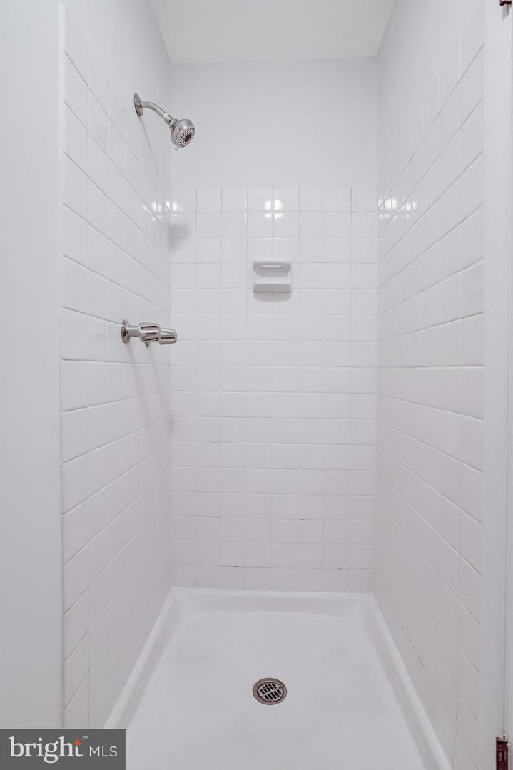 9 WRIGHTWOOD PL, STERLING, Virginia 20164, 4 Bedrooms Bedrooms, ,2 BathroomsBathrooms,Residential,For sale,9 WRIGHTWOOD PL,VALO2116434 MLS # VALO2116434