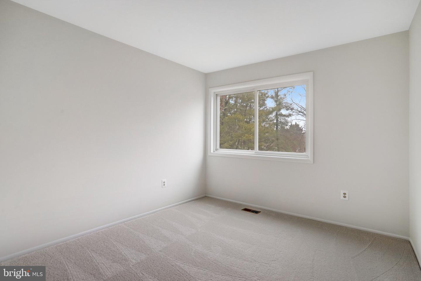 9 WRIGHTWOOD PL, STERLING, Virginia 20164, 4 Bedrooms Bedrooms, ,2 BathroomsBathrooms,Residential,For sale,9 WRIGHTWOOD PL,VALO2116434 MLS # VALO2116434