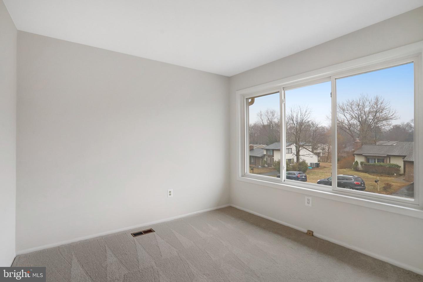 9 WRIGHTWOOD PL, STERLING, Virginia 20164, 4 Bedrooms Bedrooms, ,2 BathroomsBathrooms,Residential,For sale,9 WRIGHTWOOD PL,VALO2116434 MLS # VALO2116434