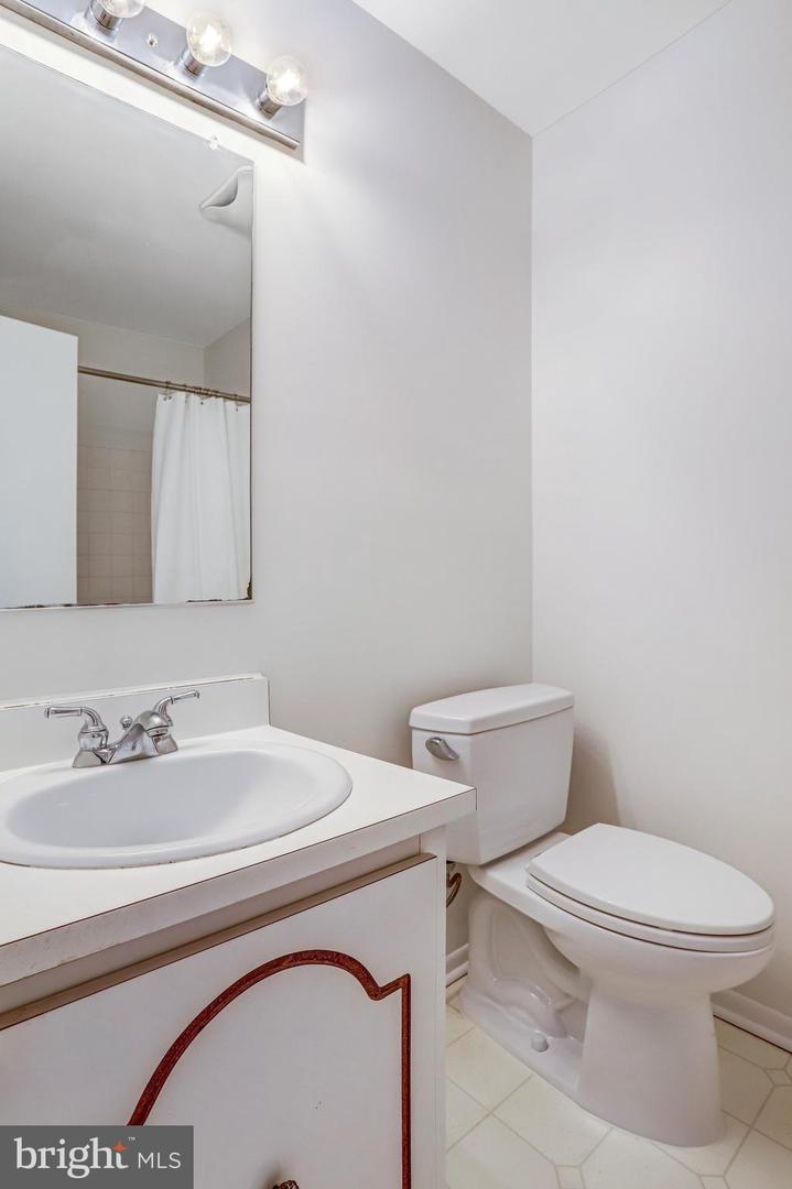 9 WRIGHTWOOD PL, STERLING, Virginia 20164, 4 Bedrooms Bedrooms, ,2 BathroomsBathrooms,Residential,For sale,9 WRIGHTWOOD PL,VALO2116434 MLS # VALO2116434