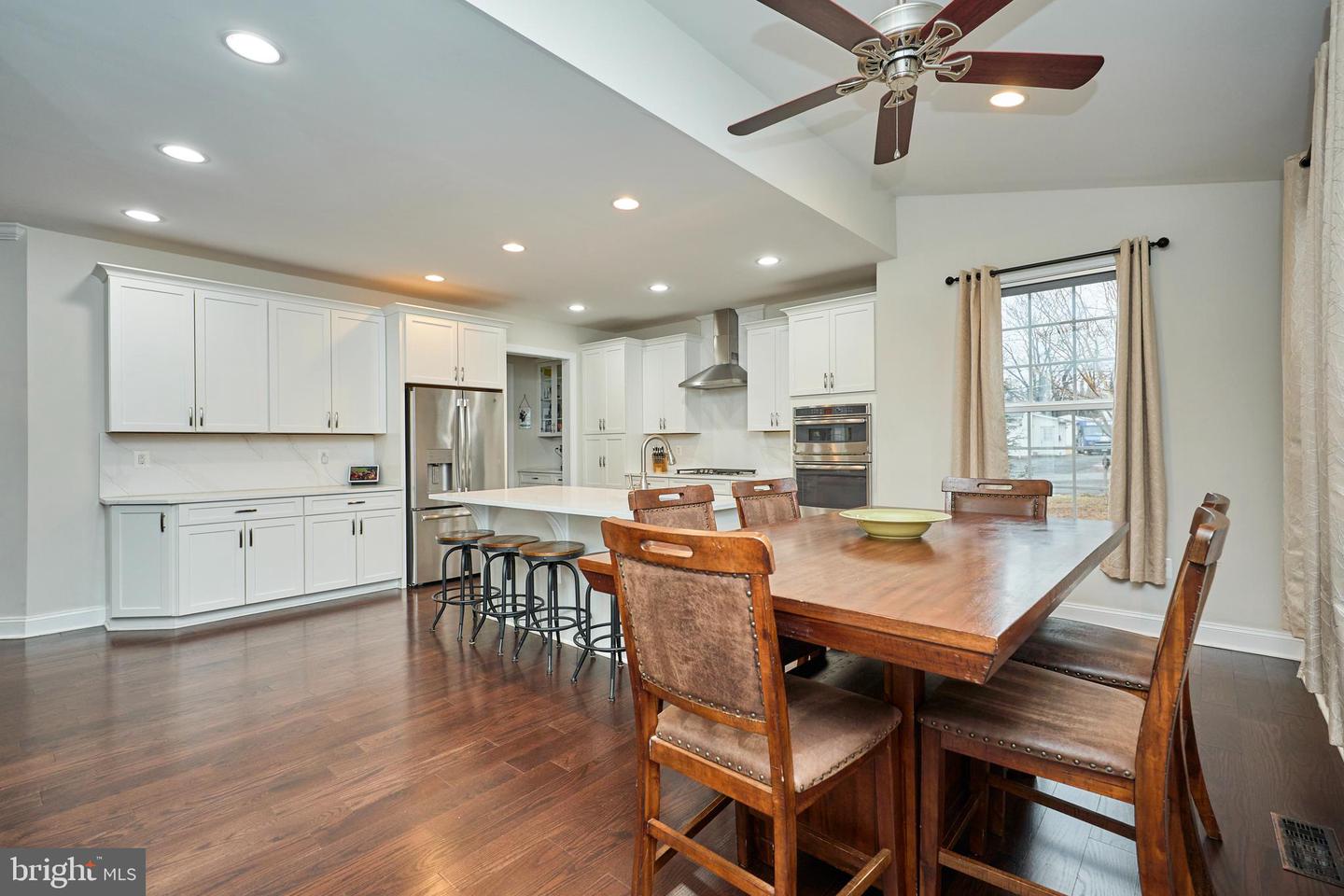 2905 RANDOM RD, FALLS CHURCH, Virginia 22042, 5 Bedrooms Bedrooms, 19 Rooms Rooms,4 BathroomsBathrooms,Residential,For sale,2905 RANDOM RD,VAFX2292182 MLS # VAFX2292182