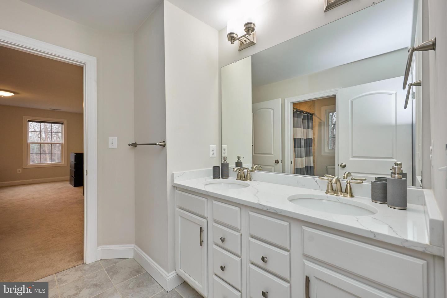 2905 RANDOM RD, FALLS CHURCH, Virginia 22042, 5 Bedrooms Bedrooms, 19 Rooms Rooms,4 BathroomsBathrooms,Residential,For sale,2905 RANDOM RD,VAFX2292182 MLS # VAFX2292182